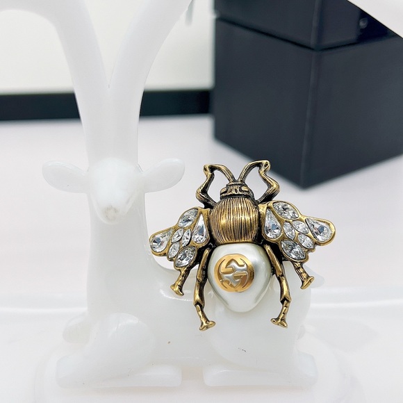 NWW Gucci Bee Ring with Crystals and Pearl XS (US size 5.25), M (US size 7.5) - Picture 3 of 16